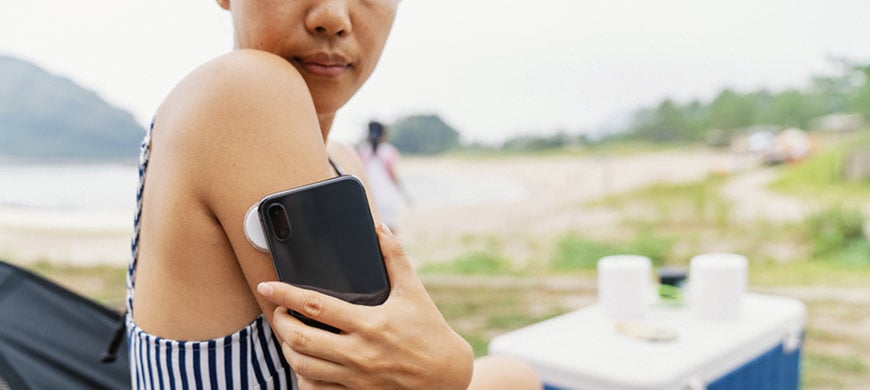 ABBOTT TO CONNECT ITS CGM SYSTEM WITH MEDTRONIC'S INSULIN DELIVERY DEVICES